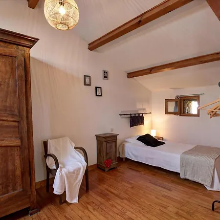 Rustique 6 Pers Avec Cheminée Et Grand Jardin, Animaux Acceptés - Fr-1-496-61 * Les Salles